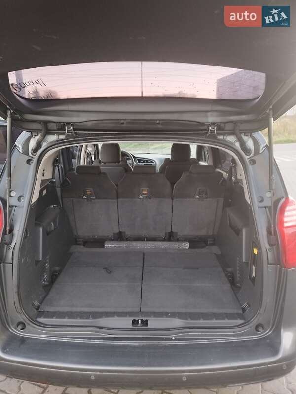 Микровэн Peugeot 5008 2013 в Львове