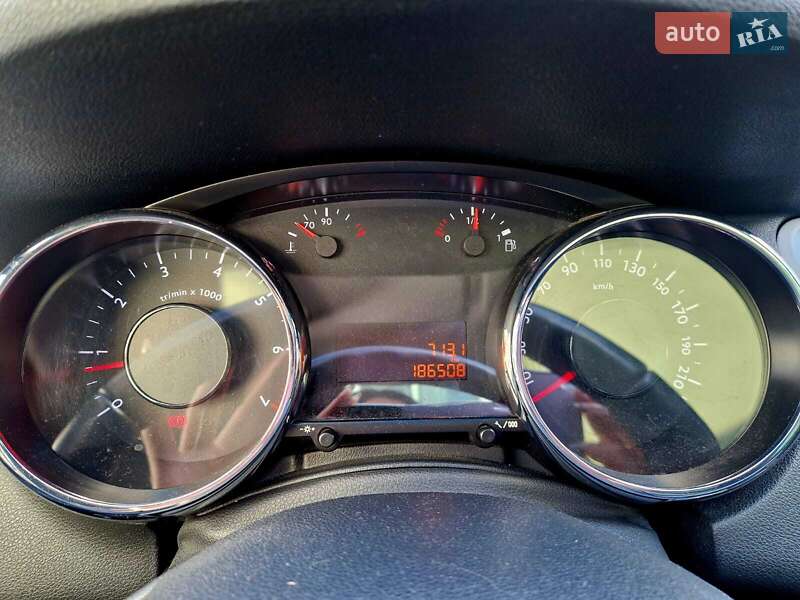 Мікровен Peugeot 5008 2010 в Хмельницькому