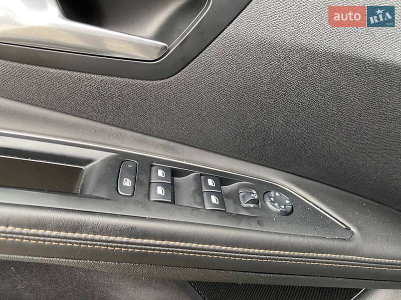 Позашляховик / Кросовер Peugeot 5008 2018 в Хмельницькому фото 15 Позашляховик / Кросовер Peugeot 5008 2018 в Хмельницькому