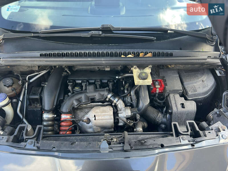 Микровэн Peugeot 5008 2009 в Луцке фото 20 Микровэн Peugeot 5008 2009 в Луцке