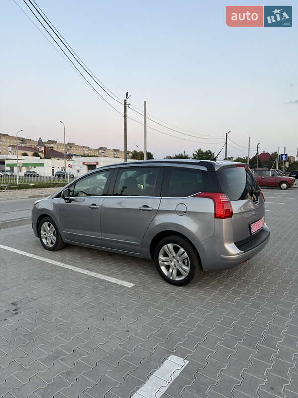 Микровэн Peugeot 5008 2014 в Калуше фото 12 Микровэн Peugeot 5008 2014 в Калуше