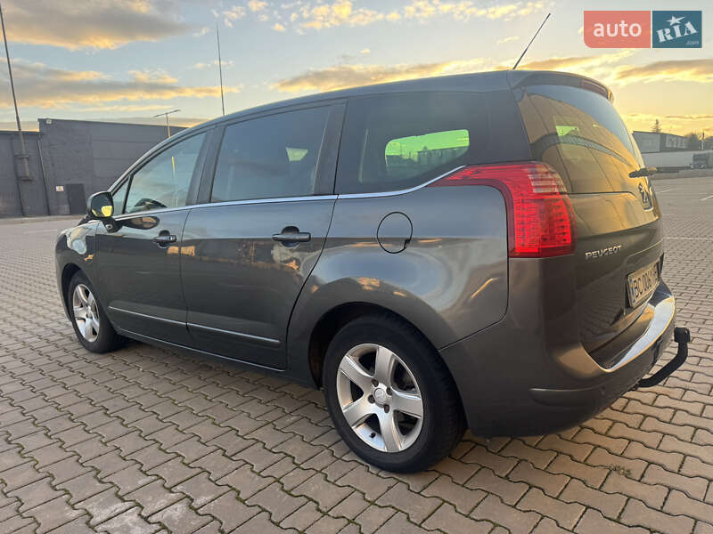 Микровэн Peugeot 5008 2013 в Ивано-Франковске фото 15 Микровэн Peugeot 5008 2013 в Ивано-Франковске