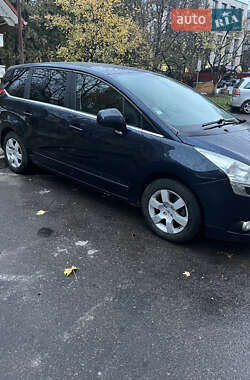 Микровэн Peugeot 5008 2010 в Львове Микровэн Peugeot 5008 2010 в Львове