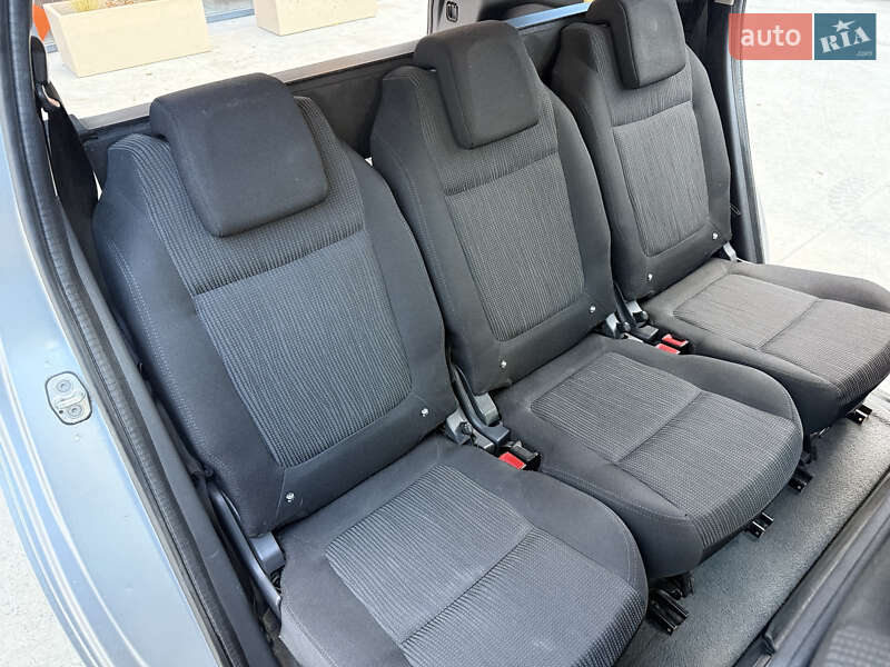 Микровэн Peugeot 5008 2010 в Теребовле