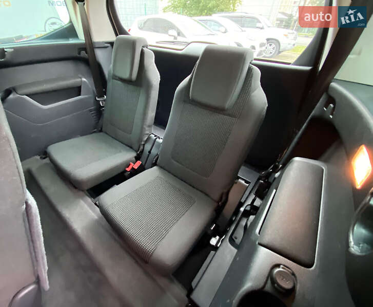 Микровэн Peugeot 5008 2013 в Ровно фото 20 Микровэн Peugeot 5008 2013 в Ровно