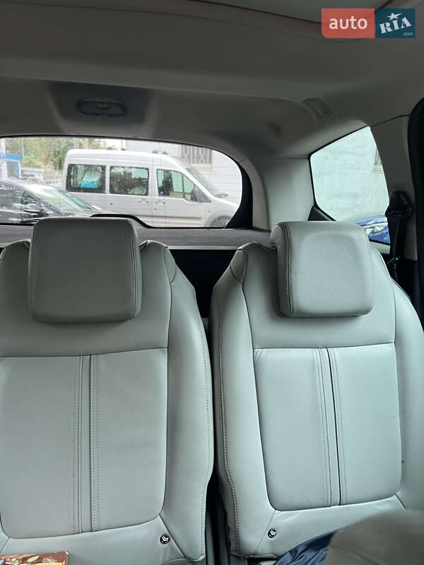 Микровэн Peugeot 5008 2009 в Киеве фото 11 Микровэн Peugeot 5008 2009 в Киеве