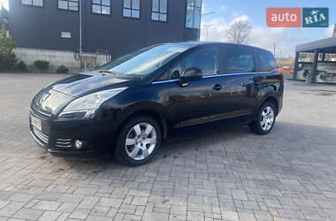 Микровэн Peugeot 5008 2013 в Львове