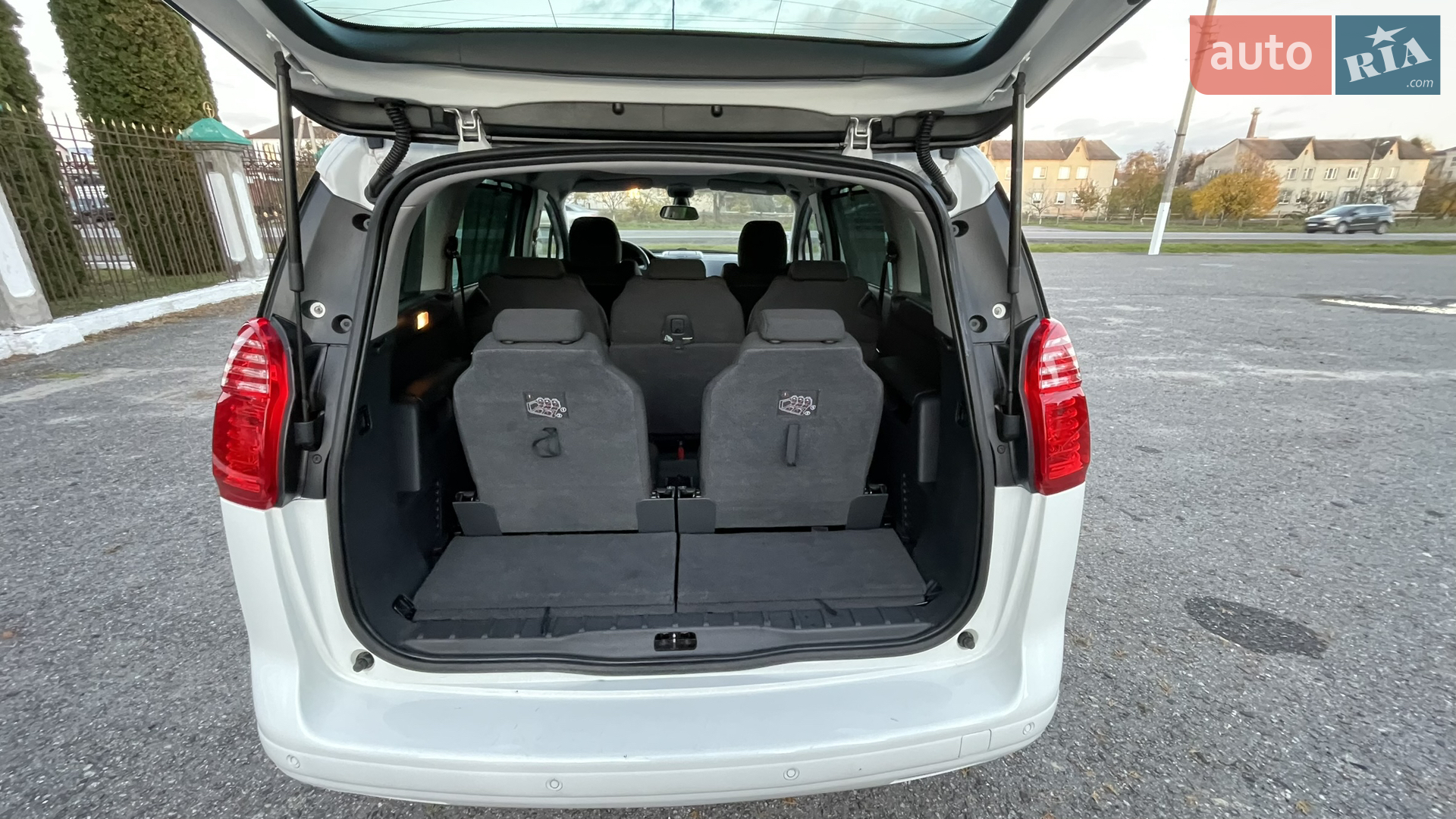 2015 Peugeot 5008 - мініатюра 29