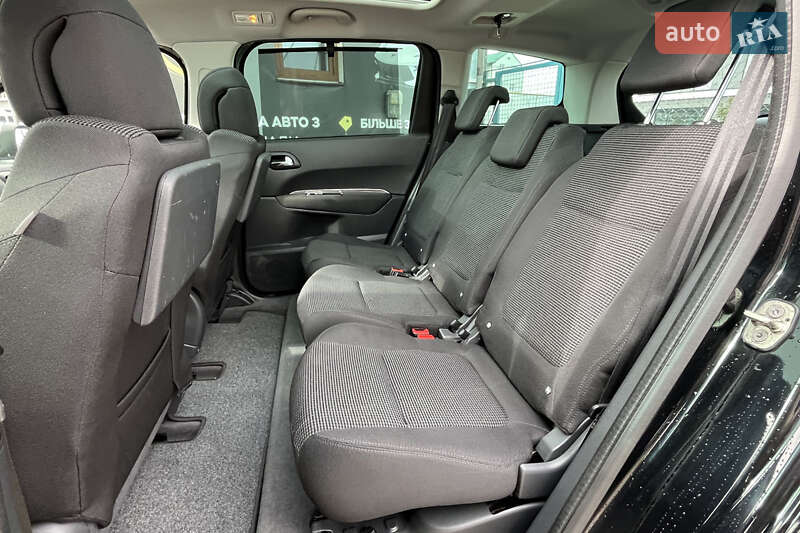 Микровэн Peugeot 5008 2011 в Стрые