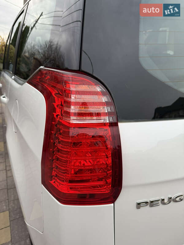Микровэн Peugeot 5008 2012 в Тернополе