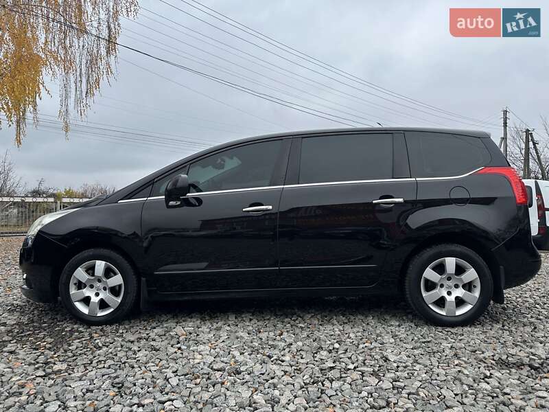 Микровэн Peugeot 5008 2010 в Смеле