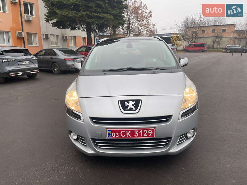 Микровэн Peugeot 5008 2011 в Ровно