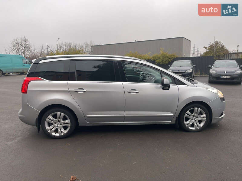 Микровэн Peugeot 5008 2011 в Ровно