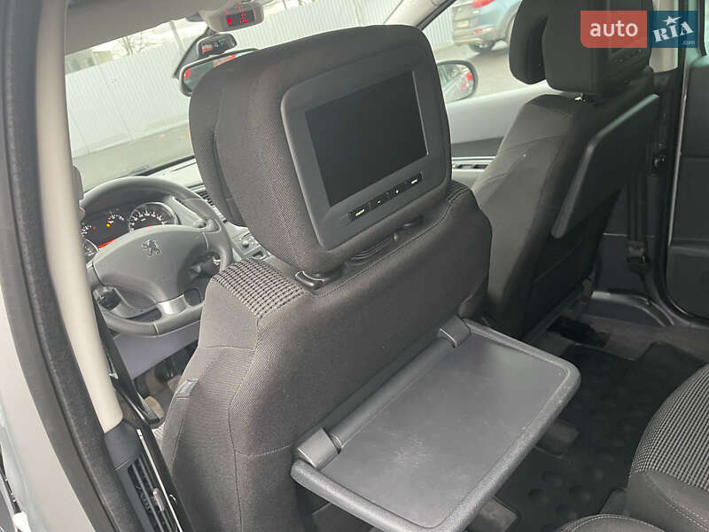 Микровэн Peugeot 5008 2011 в Ровно