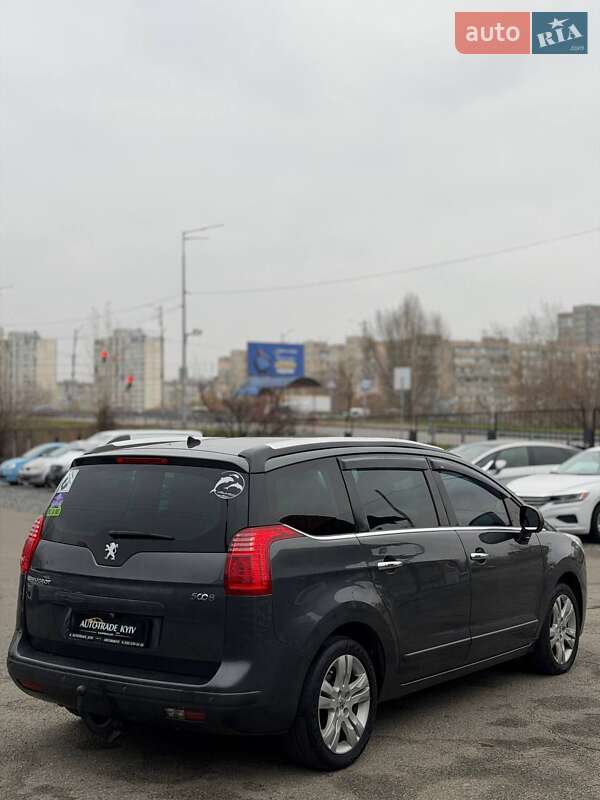 Микровэн Peugeot 5008 2010 в Киеве фото 4 Микровэн Peugeot 5008 2010 в Киеве