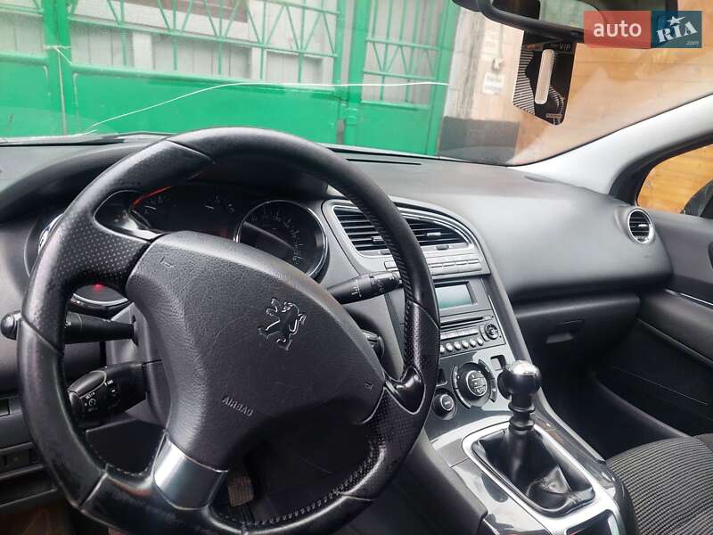 Микровэн Peugeot 5008 2010 в Каменке фото 2 Микровэн Peugeot 5008 2010 в Каменке