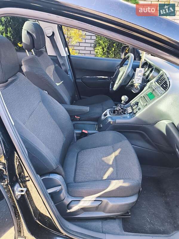 Микровэн Peugeot 5008 2009 в Виннице