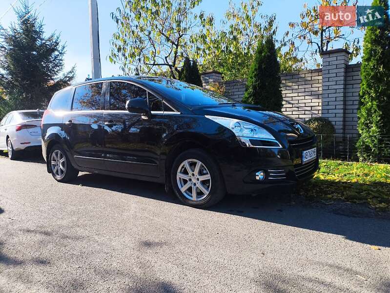 Микровэн Peugeot 5008 2009 в Виннице