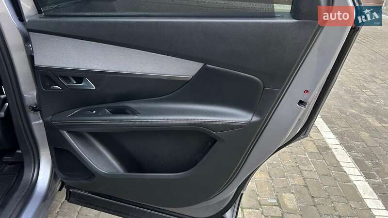 Внедорожник / Кроссовер Peugeot 5008 2019 в Ивано-Франковске