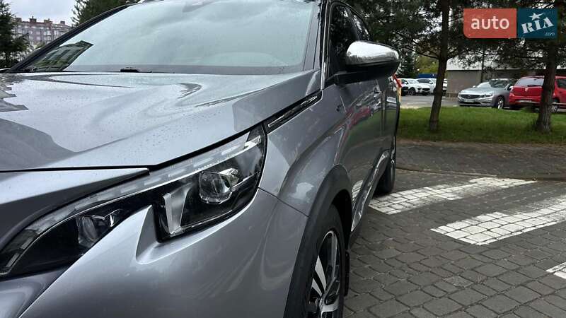 Внедорожник / Кроссовер Peugeot 5008 2019 в Ивано-Франковске