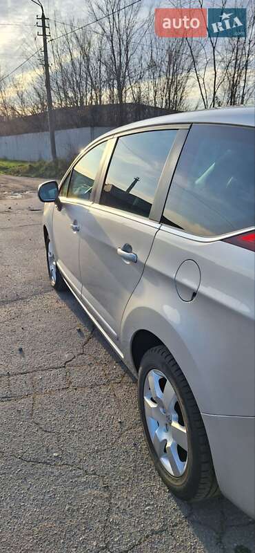 Микровэн Peugeot 5008 2010 в Богуславе фото 6 Микровэн Peugeot 5008 2010 в Богуславе