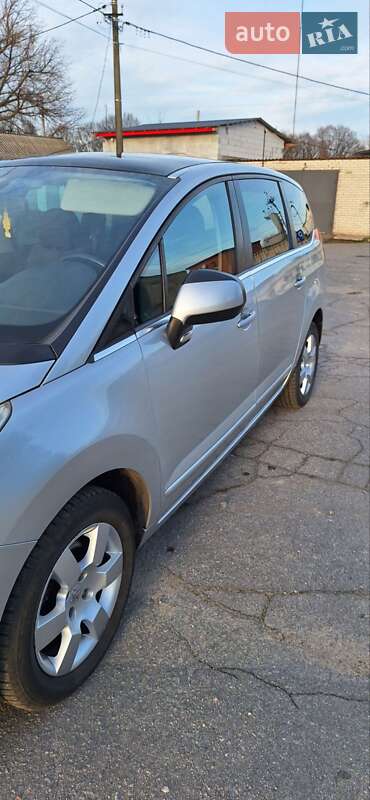 Микровэн Peugeot 5008 2010 в Богуславе фото 16 Микровэн Peugeot 5008 2010 в Богуславе