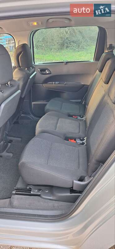 Микровэн Peugeot 5008 2010 в Богуславе фото 19 Микровэн Peugeot 5008 2010 в Богуславе