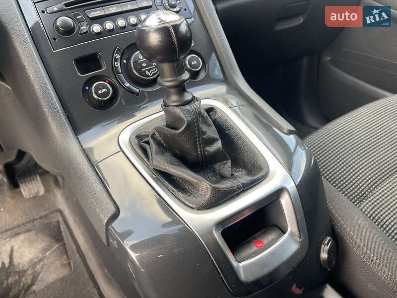 Микровэн Peugeot 5008 2011 в Николаеве фото 6 Микровэн Peugeot 5008 2011 в Николаеве