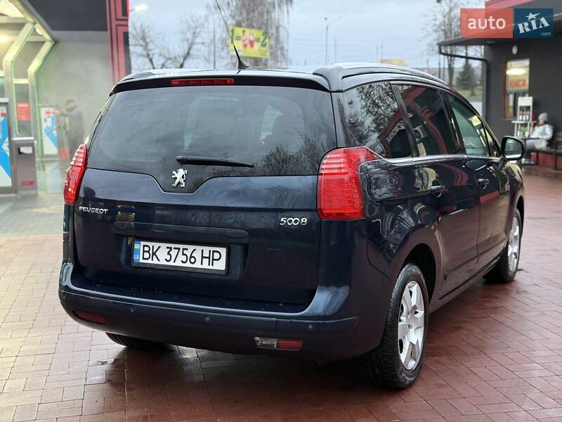 Мікровен Peugeot 5008 2011 в Рівному