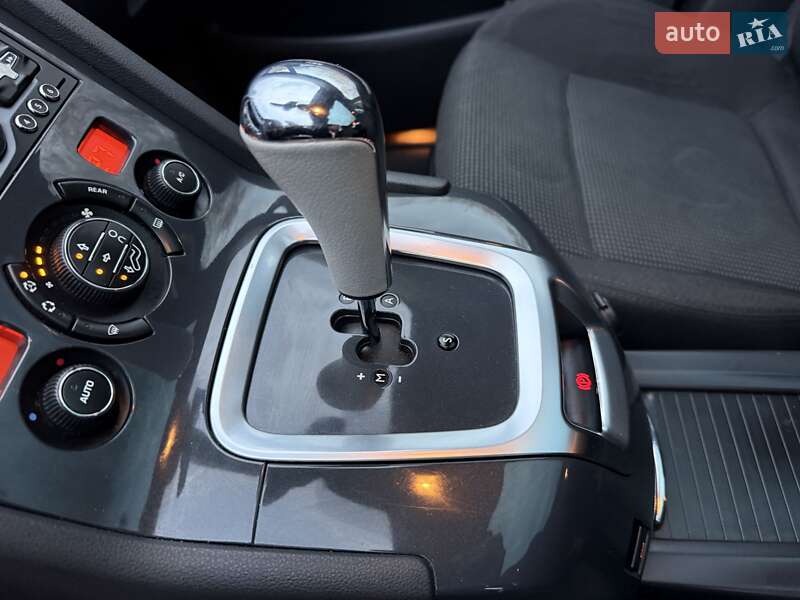 Мікровен Peugeot 5008 2011 в Рівному