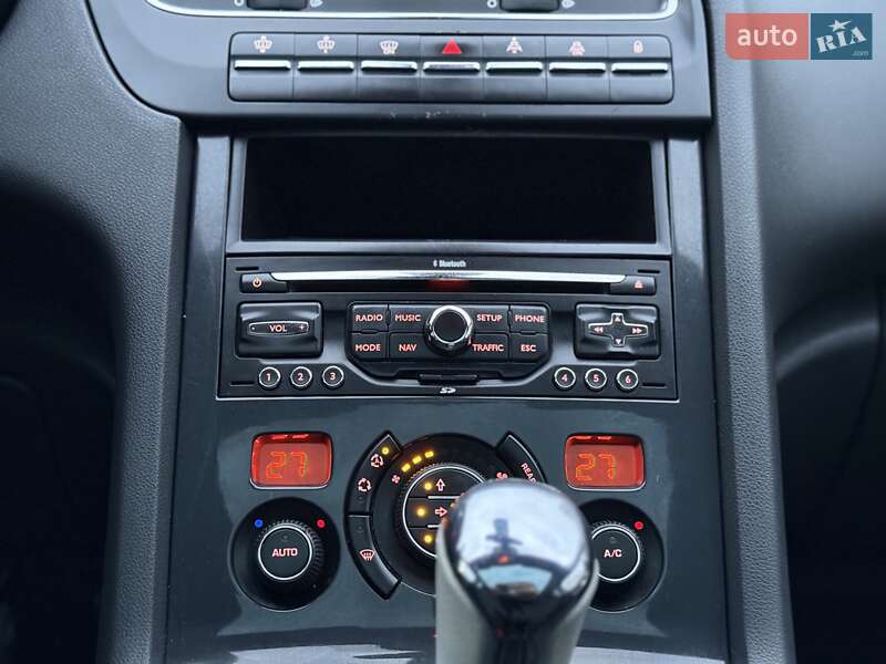 Мікровен Peugeot 5008 2011 в Рівному