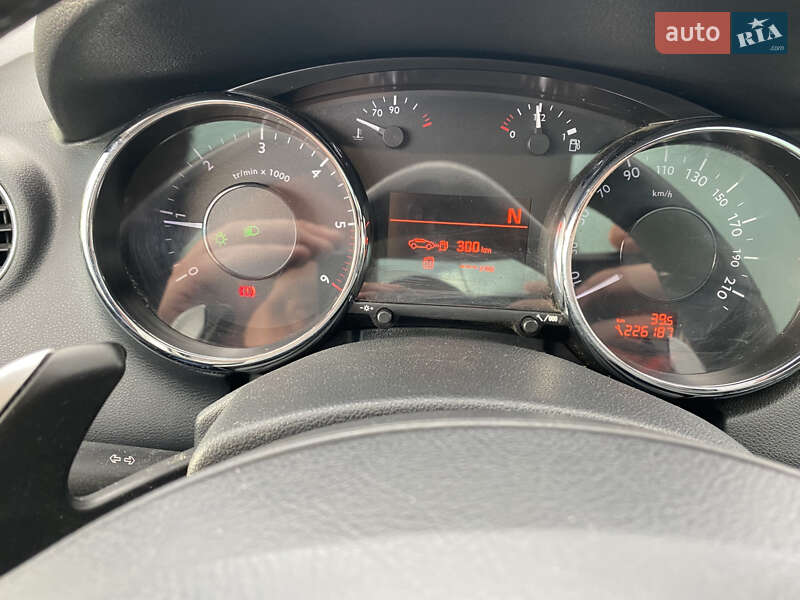 Микровэн Peugeot 5008 2010 в Нововолынске фото 26 Микровэн Peugeot 5008 2010 в Нововолынске