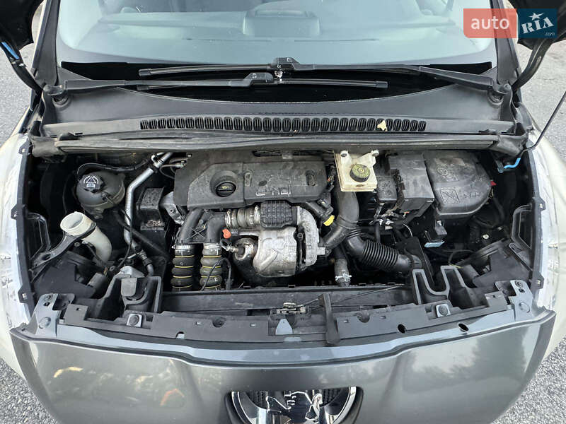 Микровэн Peugeot 5008 2013 в Житомире фото 21 Микровэн Peugeot 5008 2013 в Житомире