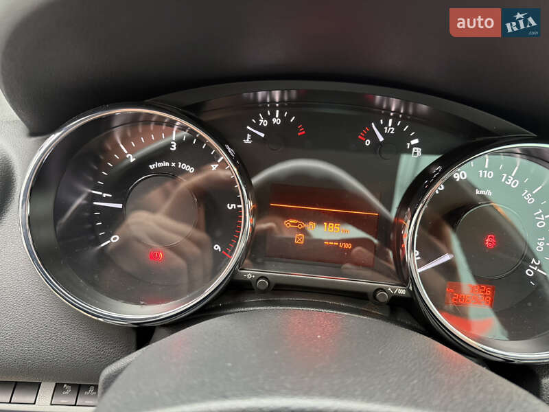 Микровэн Peugeot 5008 2009 в Трускавце