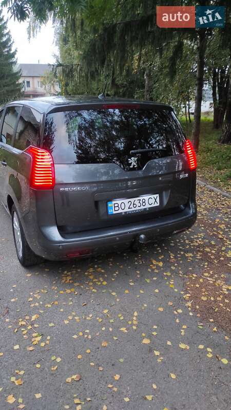 Микровэн Peugeot 5008 2009 в Радивилове