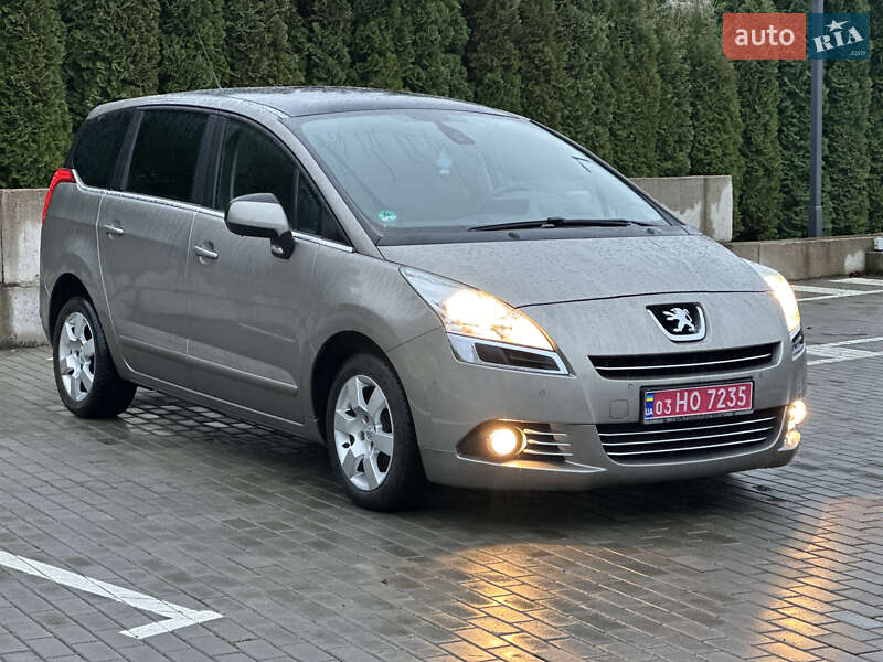 Микровэн Peugeot 5008 2011 в Ровно