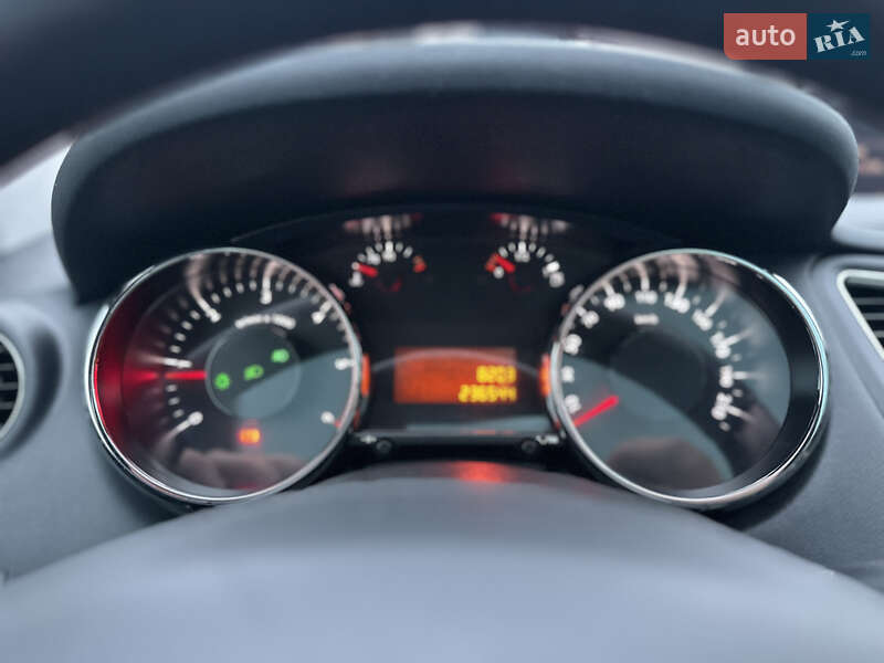 Микровэн Peugeot 5008 2011 в Ровно