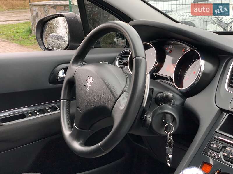 Мікровен Peugeot 5008 2011 в Бердичеві