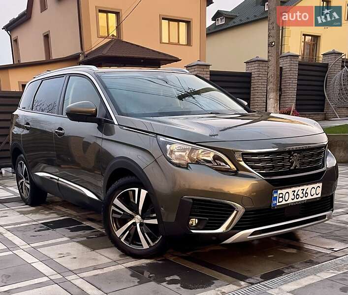 Внедорожник / Кроссовер Peugeot 5008 2017 в Тернополе