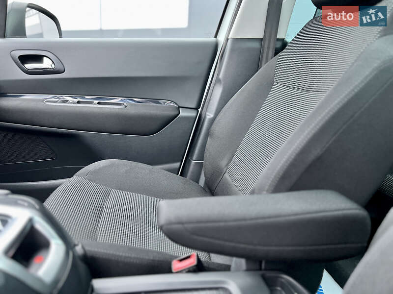 Мікровен Peugeot 5008 2011 в Івано-Франківську