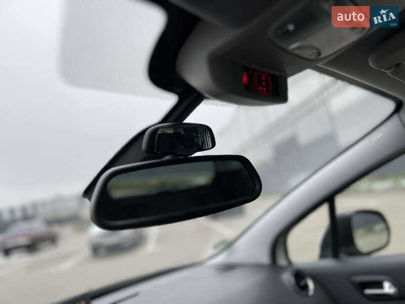 Мікровен Peugeot 5008 2011 в Івано-Франківську