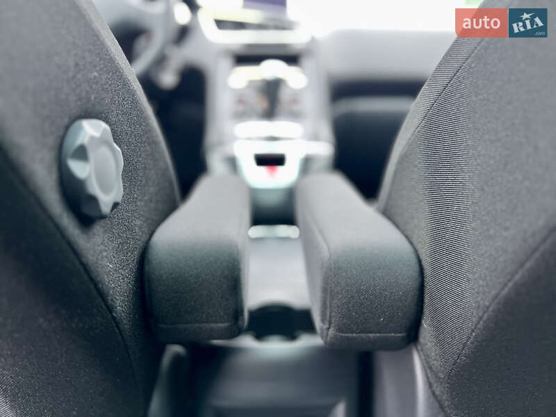 Мікровен Peugeot 5008 2011 в Івано-Франківську