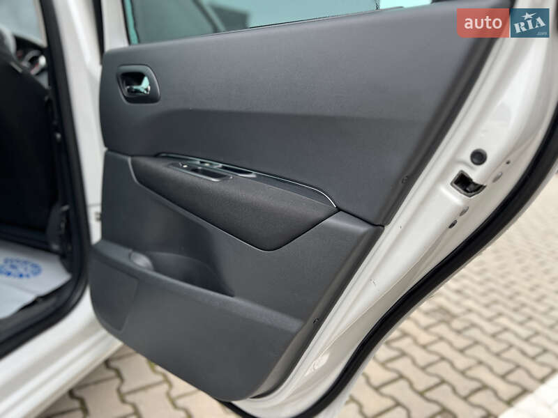 Мікровен Peugeot 5008 2011 в Івано-Франківську