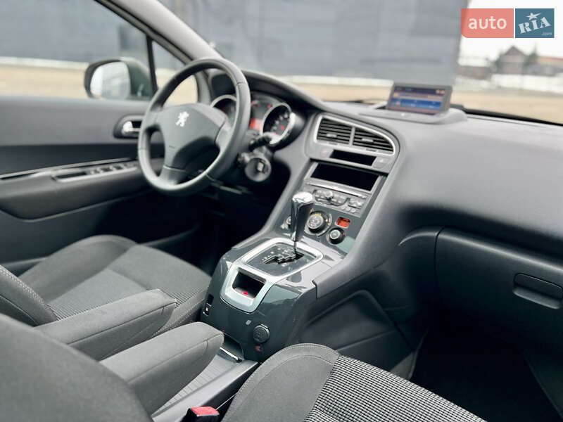 Мікровен Peugeot 5008 2011 в Івано-Франківську