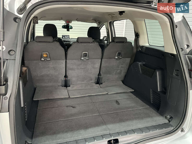 Микровэн Peugeot 5008 2014 в Стрые