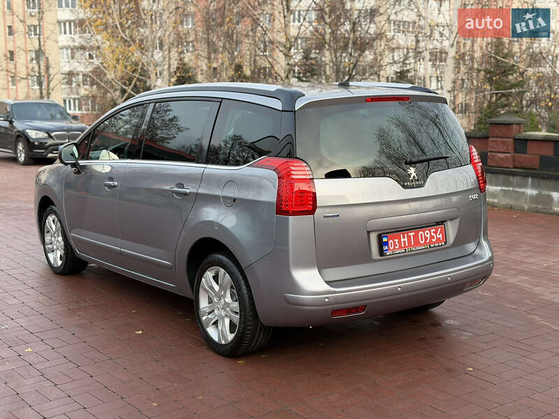Микровэн Peugeot 5008 2015 в Ровно