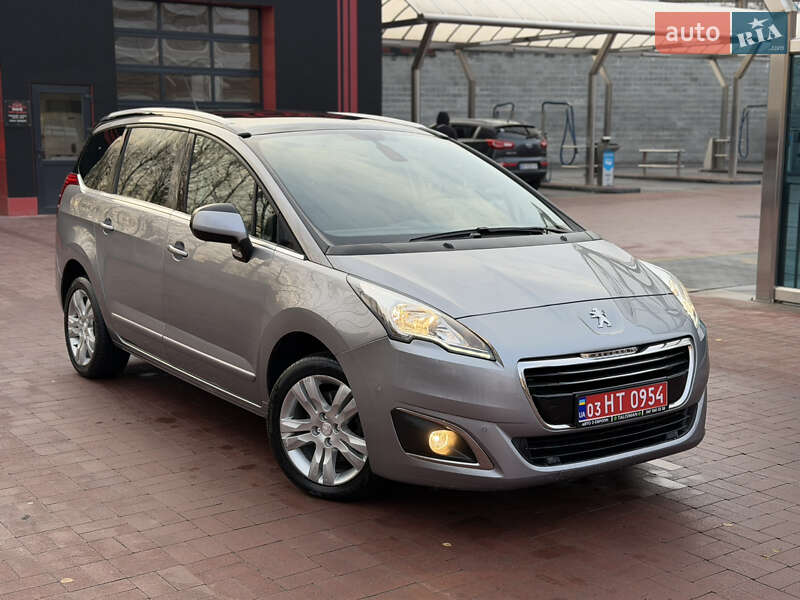 Микровэн Peugeot 5008 2015 в Ровно
