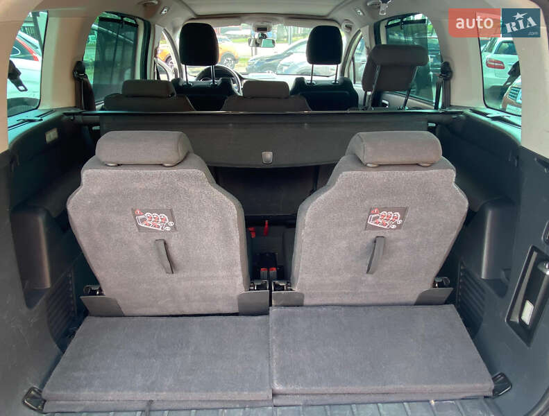 Микровэн Peugeot 5008 2013 в Ровно