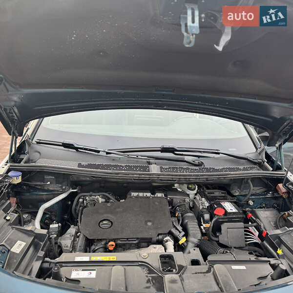 Внедорожник / Кроссовер Peugeot 5008 2018 в Теребовле