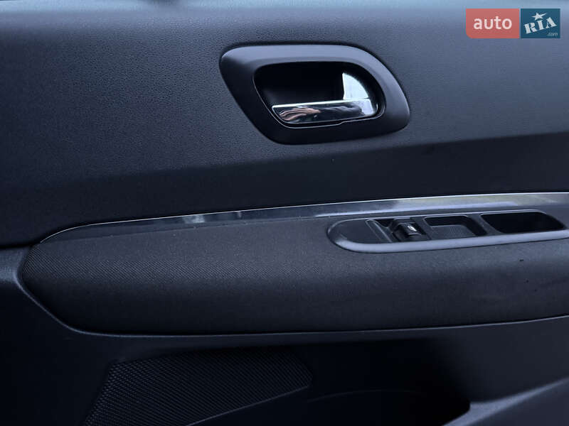 Мікровен Peugeot 5008 2010 в Рівному